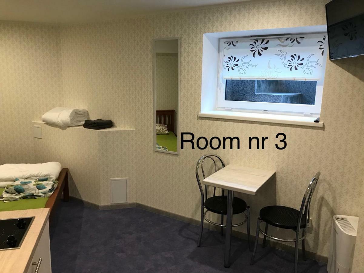 Liivalaia 40 Cozy Kitchen Studio ทาลลินน์ ภายนอก รูปภาพ